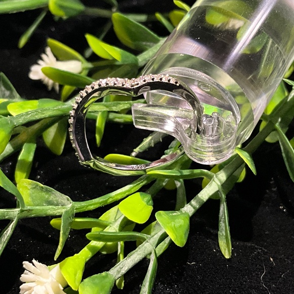 Unique Dainty Pave Stackable Moissanite 925 Silver Ring Sz 7 - Picture 3 of 5